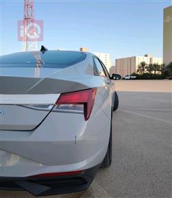 هیۆندای ئەلەنترا